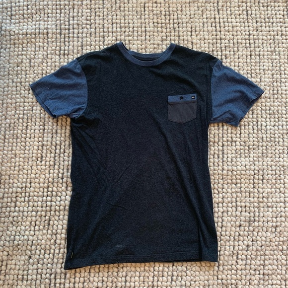 Quiksilver Other - Quiksilver Pocket T-Shirt